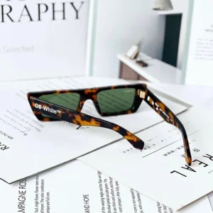 Off White Marfa Đồi Mồi